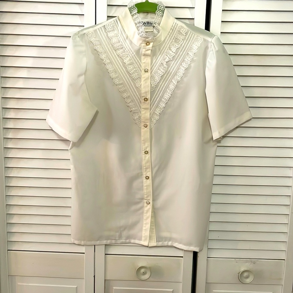 EUC Vintage Lucky Winner Blouse